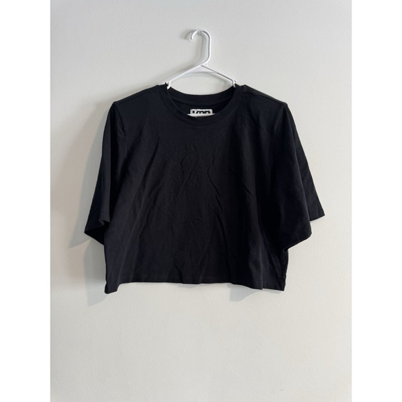 KBB by Kahlana large l Women's Shirt The Trice Tee Shoulder Pads Crop Top NWT - Picture 2 of 4